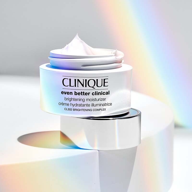 Nueva* Even Better Clinical™ Brightening Moisturizer